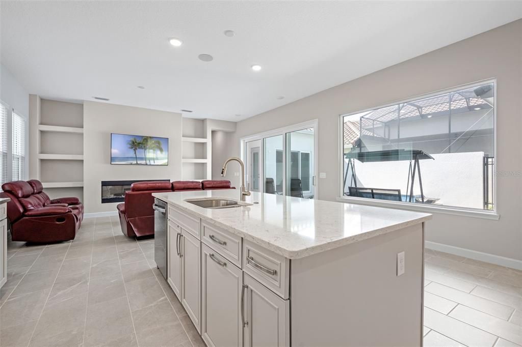 For Sale: $720,000 (3 beds, 3 baths, 2000 Square Feet)