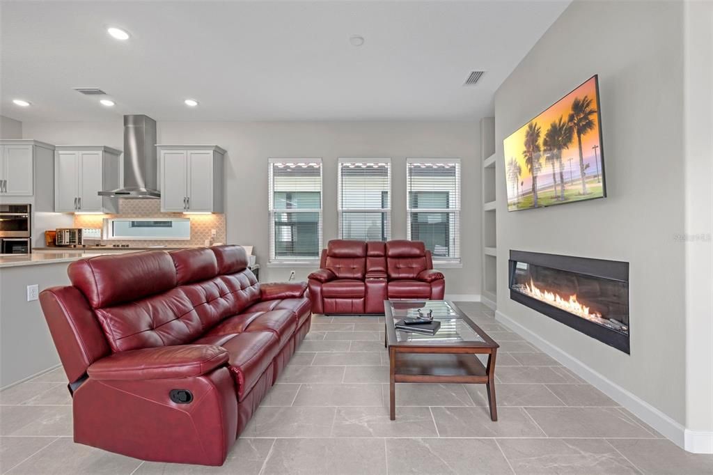 For Sale: $720,000 (3 beds, 3 baths, 2000 Square Feet)