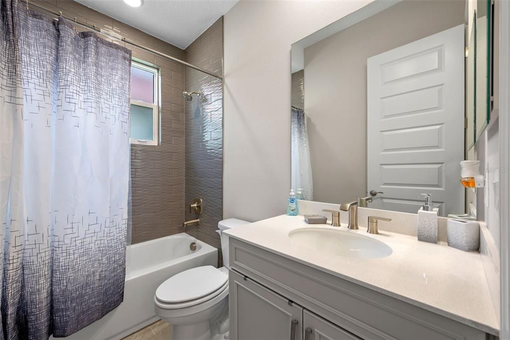 For Sale: $720,000 (3 beds, 3 baths, 2000 Square Feet)