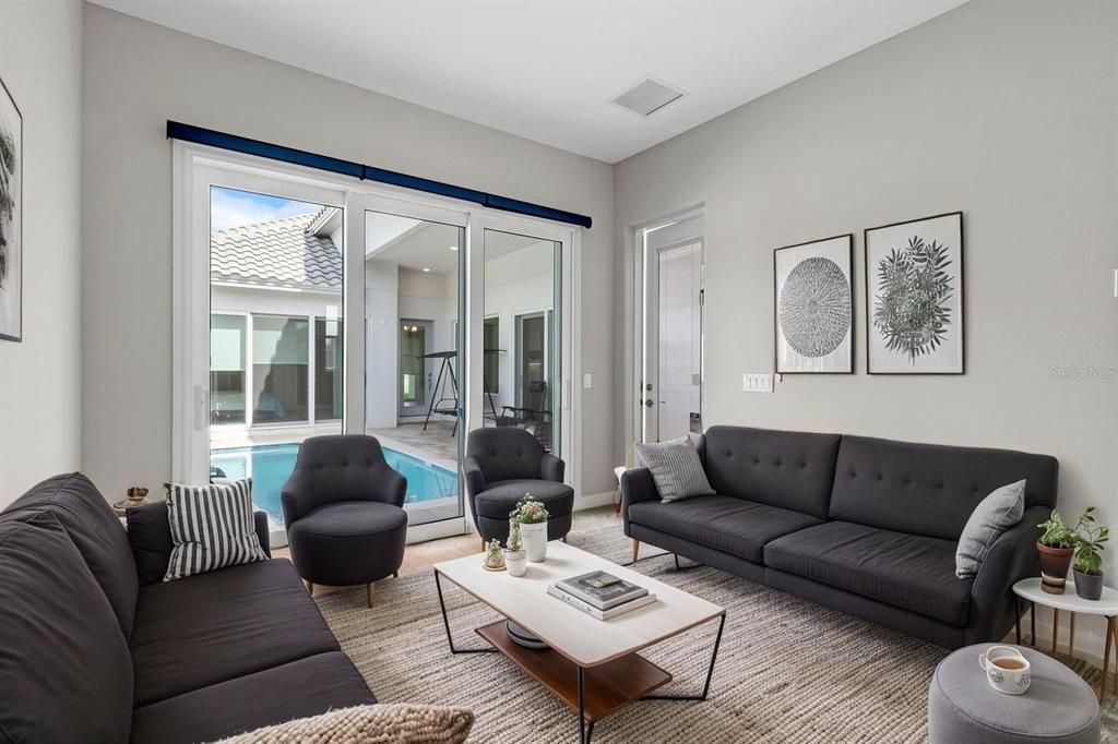 For Sale: $720,000 (3 beds, 3 baths, 2000 Square Feet)