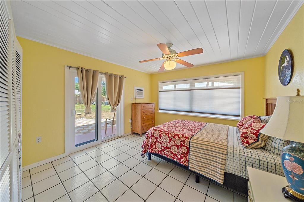 На продажу: $1,100,000 (3 спален, 0 ванн, 2222 Квадратных фут)