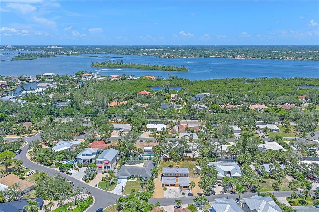 На продажу: $1,100,000 (3 спален, 0 ванн, 2222 Квадратных фут)