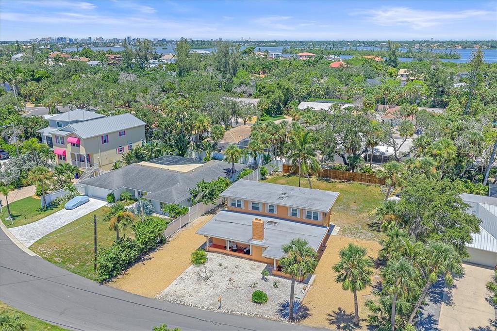 На продажу: $1,100,000 (3 спален, 0 ванн, 2222 Квадратных фут)