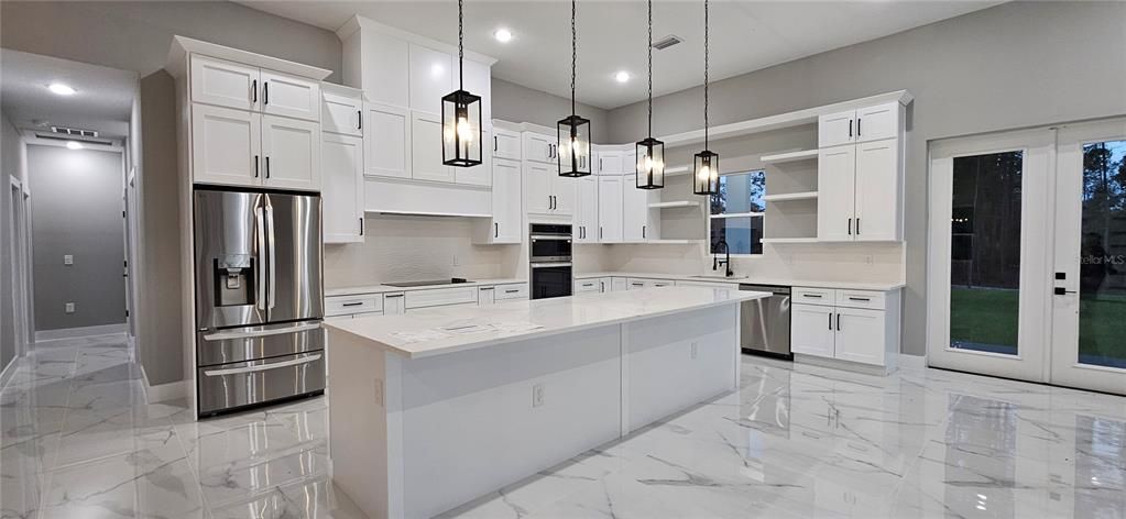 For Sale: $574,900 (4 beds, 2 baths, 2660 Square Feet)