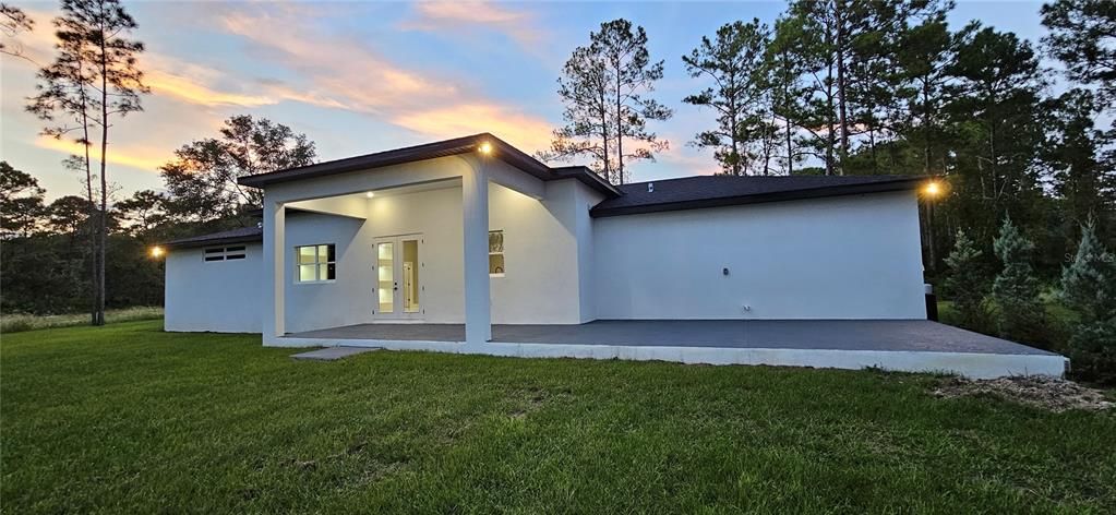 For Sale: $574,900 (4 beds, 2 baths, 2660 Square Feet)