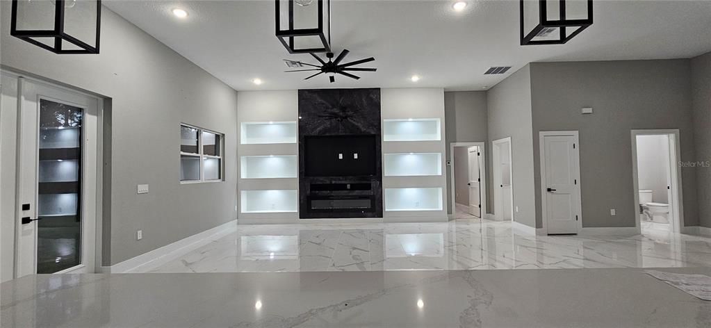 For Sale: $574,900 (4 beds, 2 baths, 2660 Square Feet)