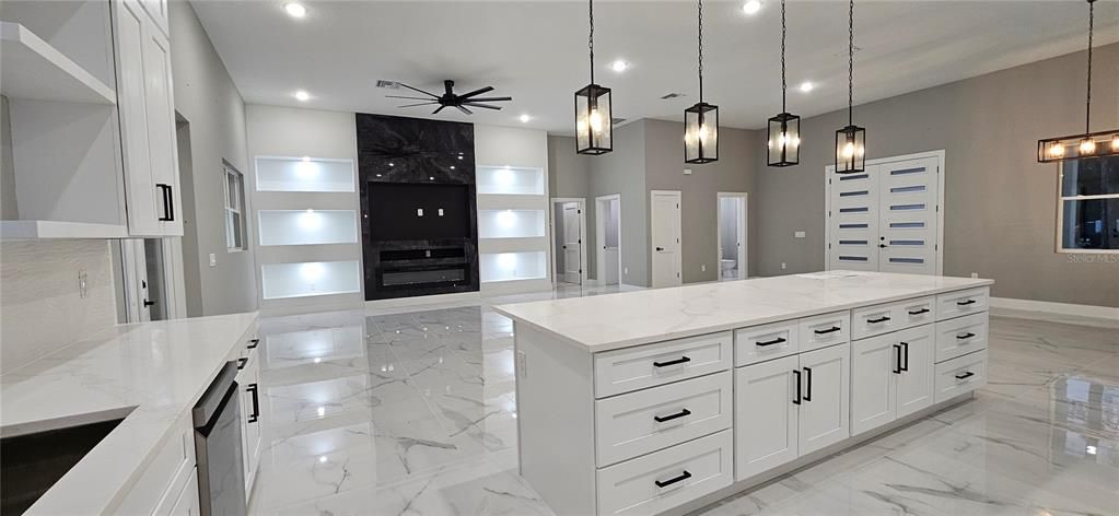 For Sale: $574,900 (4 beds, 2 baths, 2660 Square Feet)