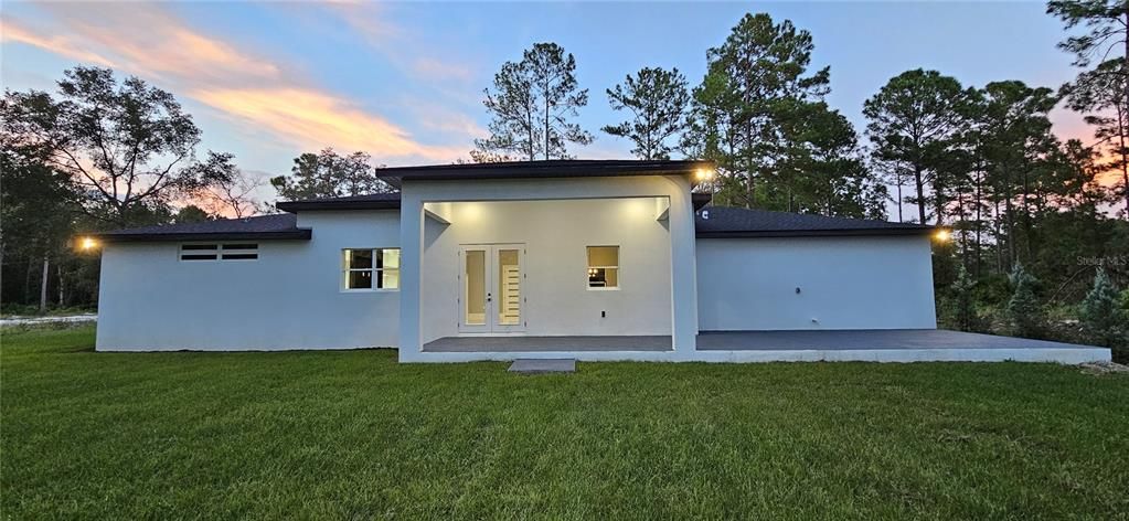 For Sale: $574,900 (4 beds, 2 baths, 2660 Square Feet)