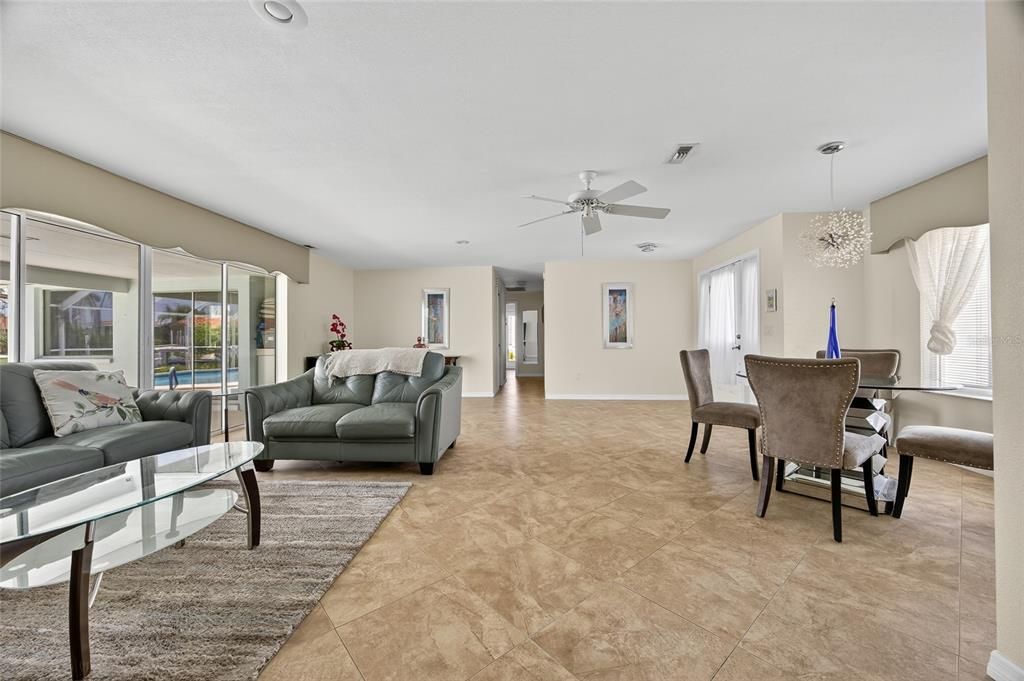 For Sale: $699,000 (2 beds, 2 baths, 1846 Square Feet)