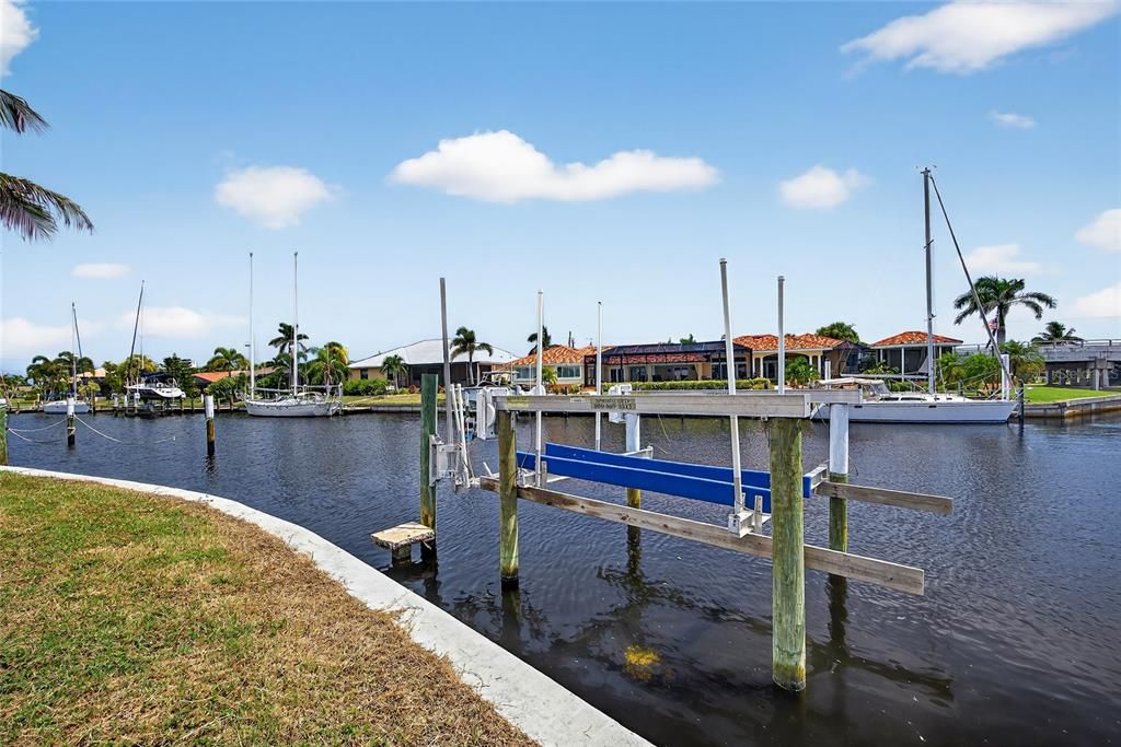 For Sale: $699,000 (2 beds, 2 baths, 1846 Square Feet)