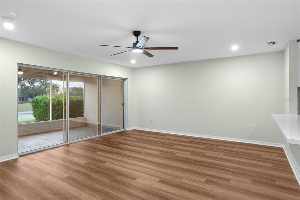 出租: $1,500 (2 贝兹, 2 浴室, 964 平方英尺)