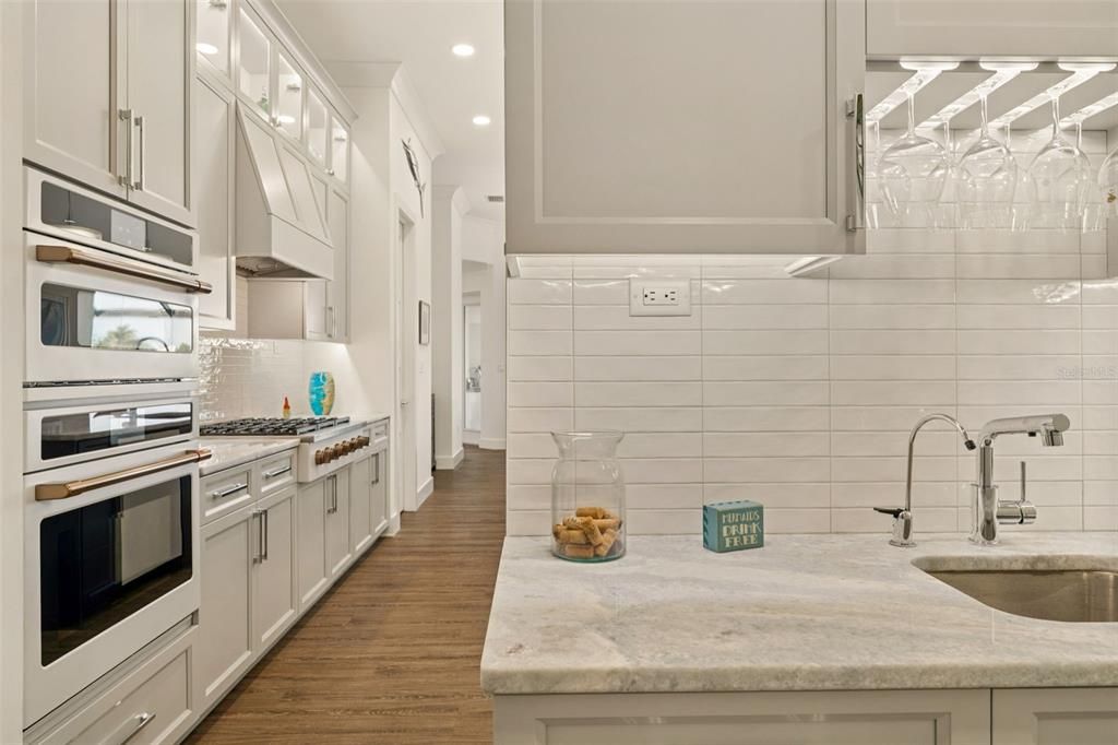 待售: $1,590,000 (3 贝兹, 3 浴室, 2480 平方英尺)