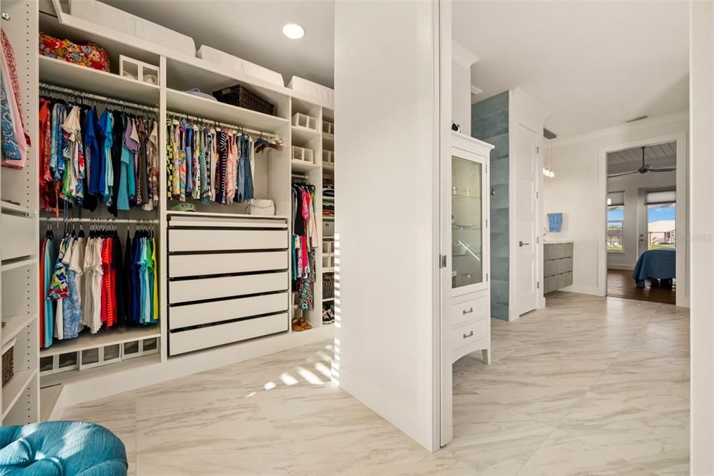 待售: $1,590,000 (3 贝兹, 3 浴室, 2480 平方英尺)