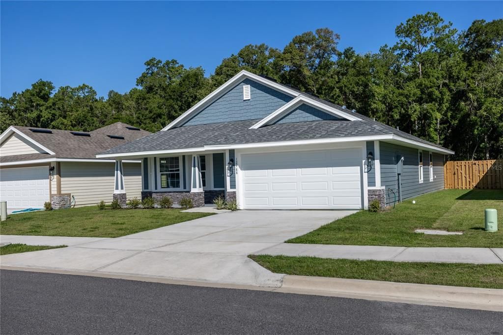 Active With Contract: $331,150 (3 beds, 2 baths, 1780 Square Feet)