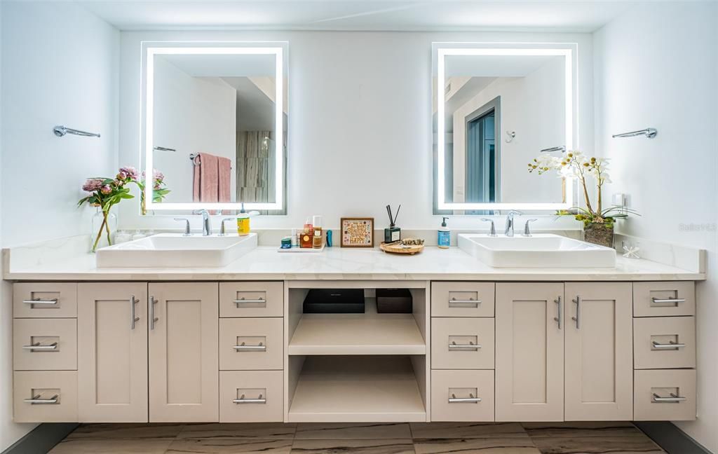 For Sale: $4,350,000 (4 beds, 3 baths, 3620 Square Feet)