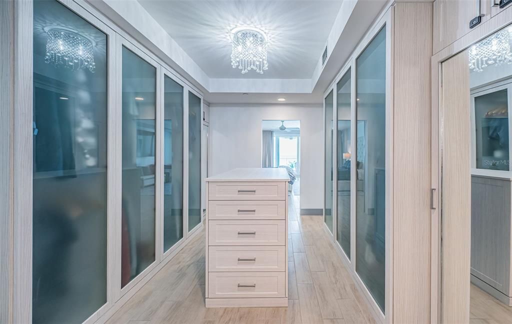 For Sale: $4,350,000 (4 beds, 3 baths, 3620 Square Feet)