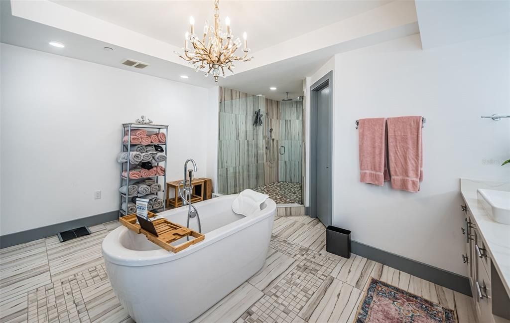 For Sale: $4,350,000 (4 beds, 3 baths, 3620 Square Feet)