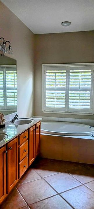 На продажу: $544,700 (2 спален, 2 ванн, 1875 Квадратных фут)