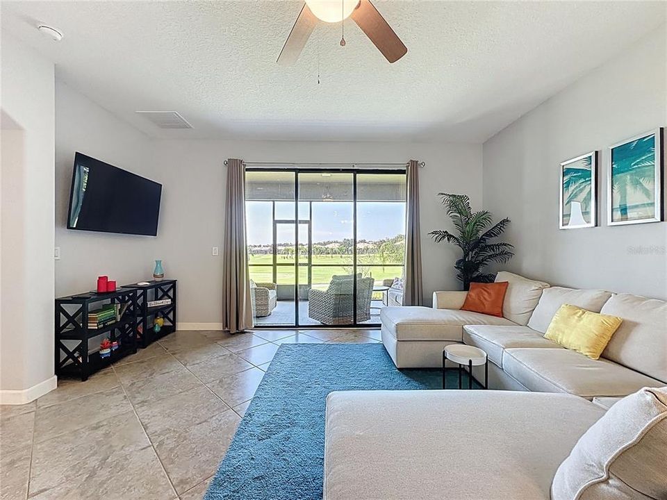 Active With Contract: $240,000 (2 beds, 2 baths, 1409 Square Feet)