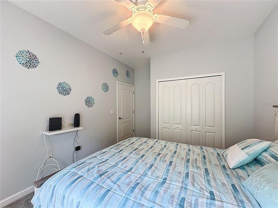 Active With Contract: $240,000 (2 beds, 2 baths, 1409 Square Feet)