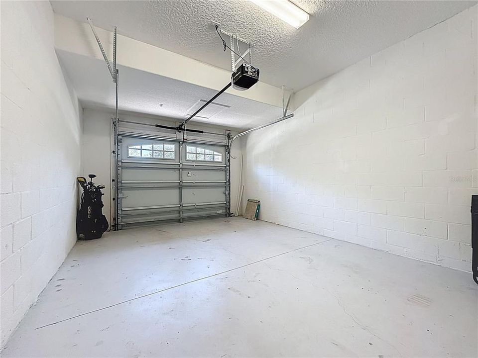 Active With Contract: $240,000 (2 beds, 2 baths, 1409 Square Feet)