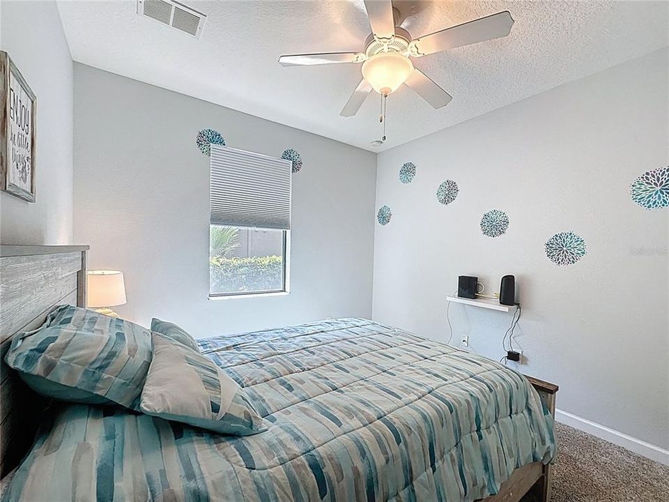 Active With Contract: $240,000 (2 beds, 2 baths, 1409 Square Feet)