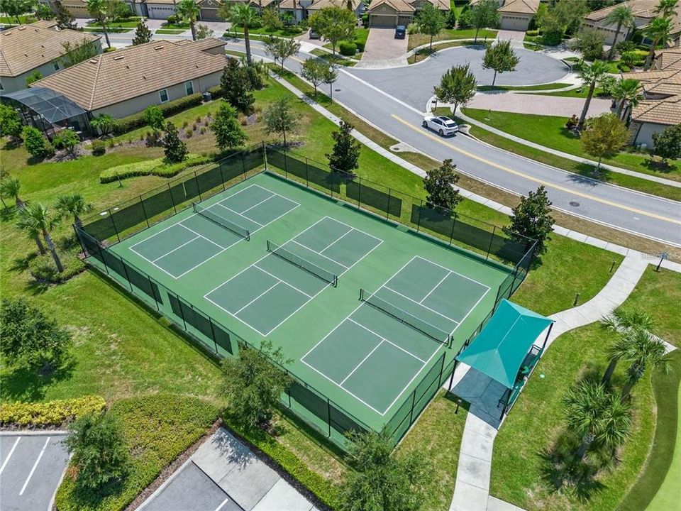 Active With Contract: $240,000 (2 beds, 2 baths, 1409 Square Feet)