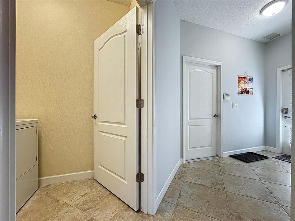 Active With Contract: $240,000 (2 beds, 2 baths, 1409 Square Feet)