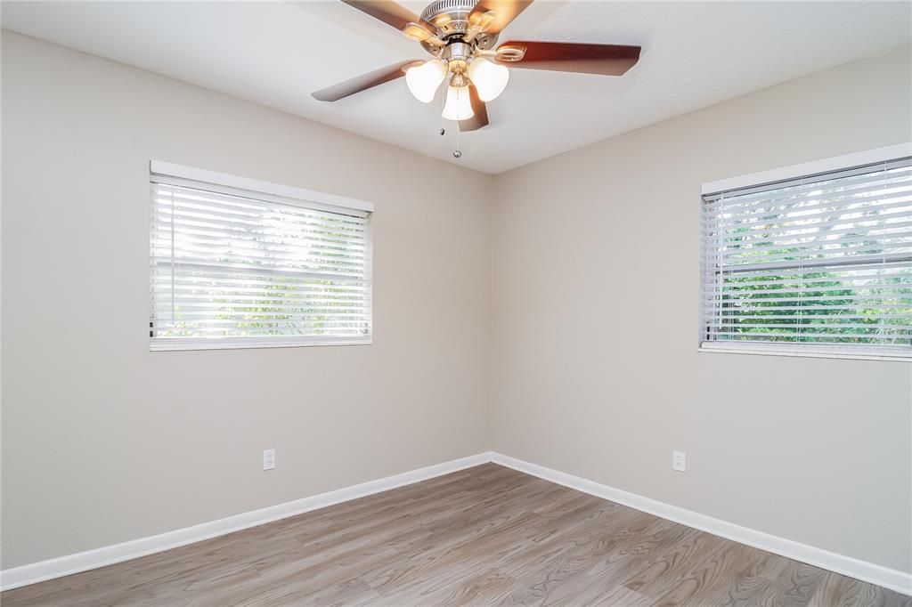 Active With Contract: $2,220 (3 beds, 2 baths, 1560 Square Feet)