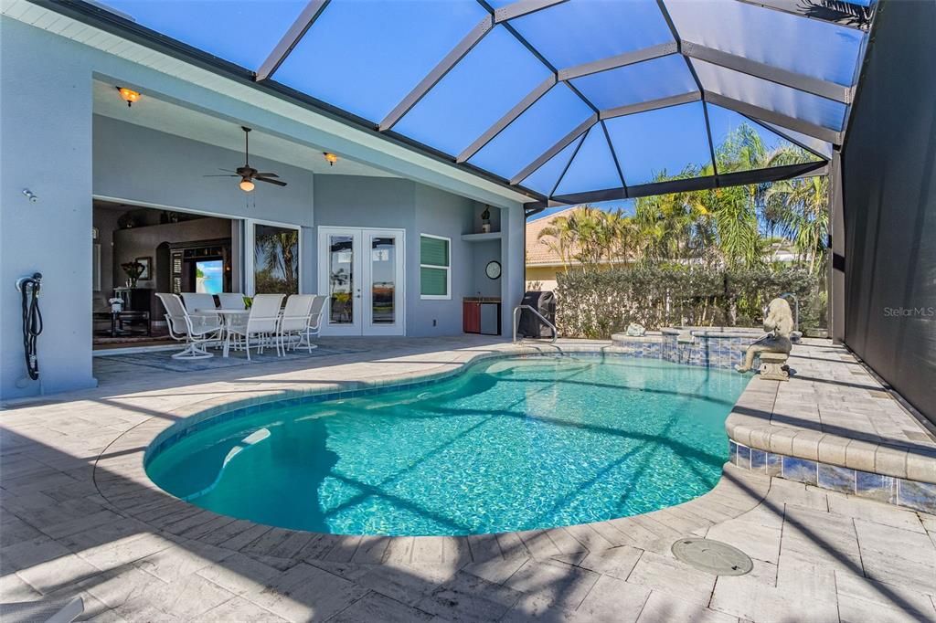 На продажу: $769,000 (3 спален, 2 ванн, 2350 Квадратных фут)