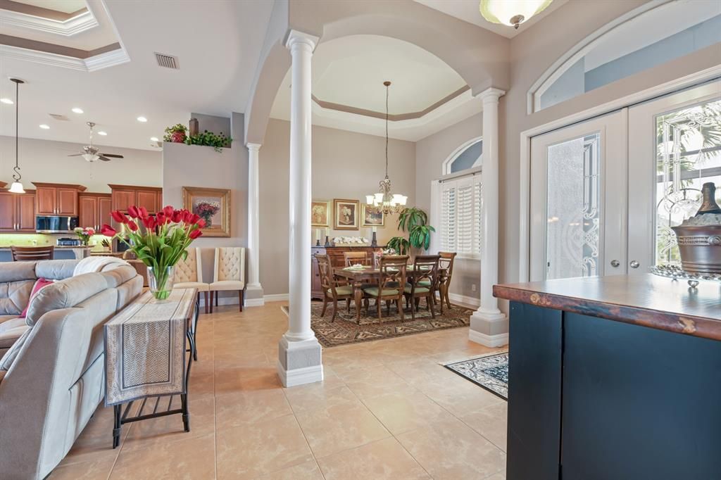 На продажу: $769,000 (3 спален, 2 ванн, 2350 Квадратных фут)