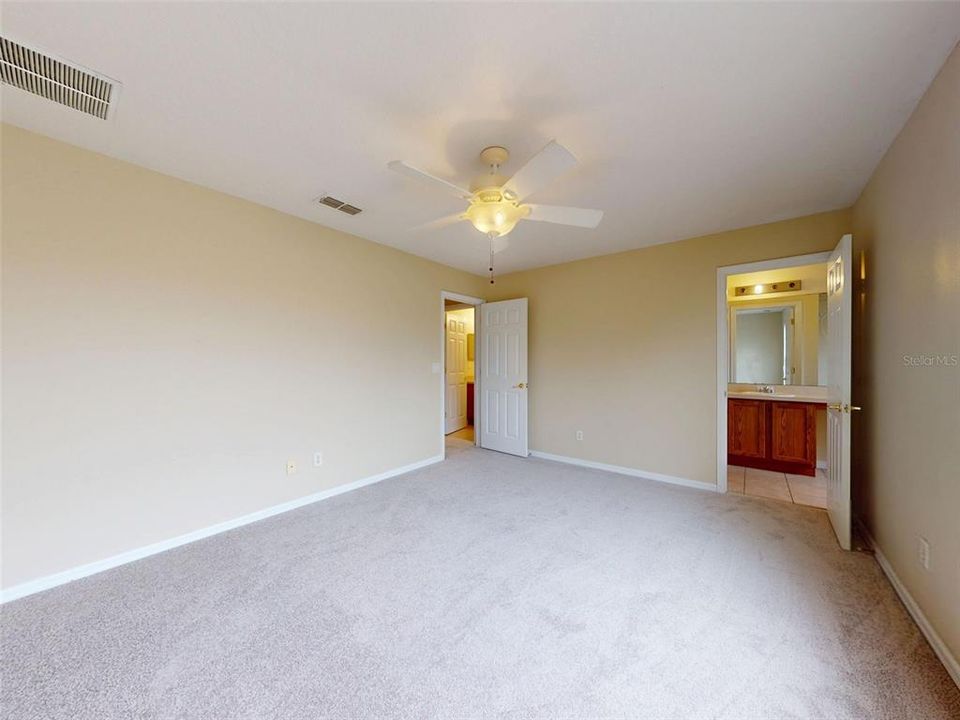 For Sale: $229,900 (4 beds, 3 baths, 1310 Square Feet)