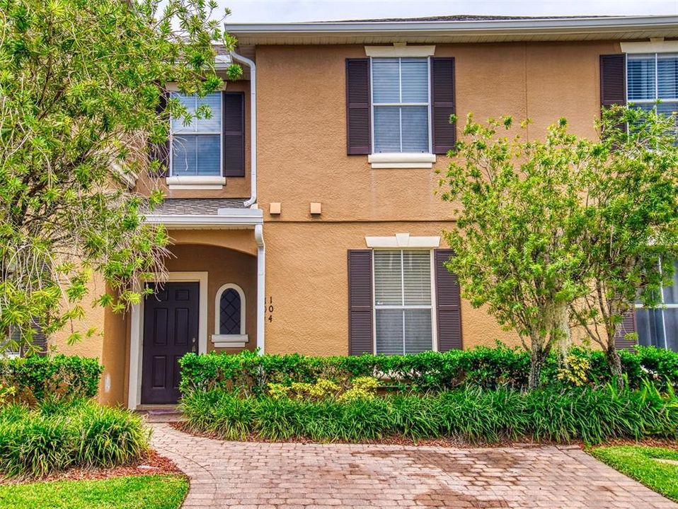 For Sale: $229,900 (4 beds, 3 baths, 1310 Square Feet)