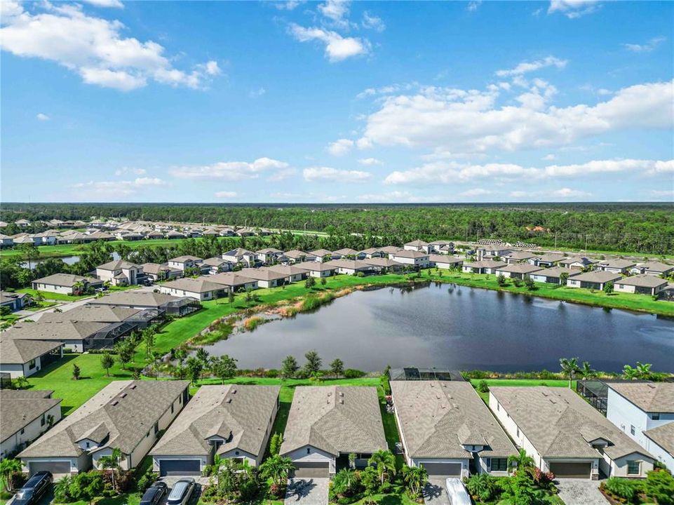 合同活跃: $349,000 (3 贝兹, 3 浴室, 1855 平方英尺)