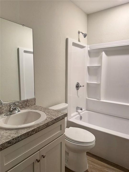 Active With Contract: $479,900 (6 beds, 0 baths, 2368 Square Feet)