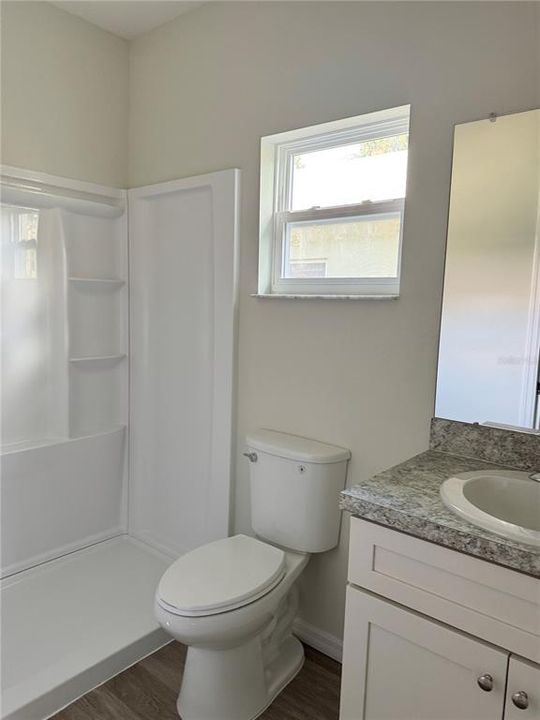 Active With Contract: $479,900 (6 beds, 0 baths, 2368 Square Feet)