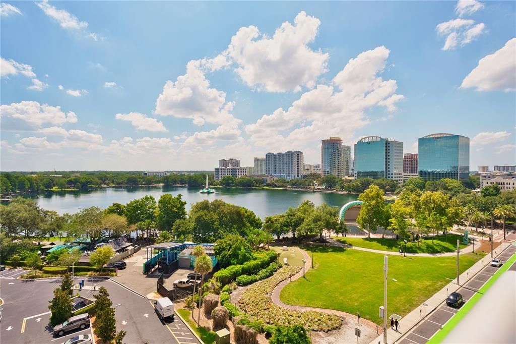 For Sale: $459,000 (2 beds, 2 baths, 1138 Square Feet)