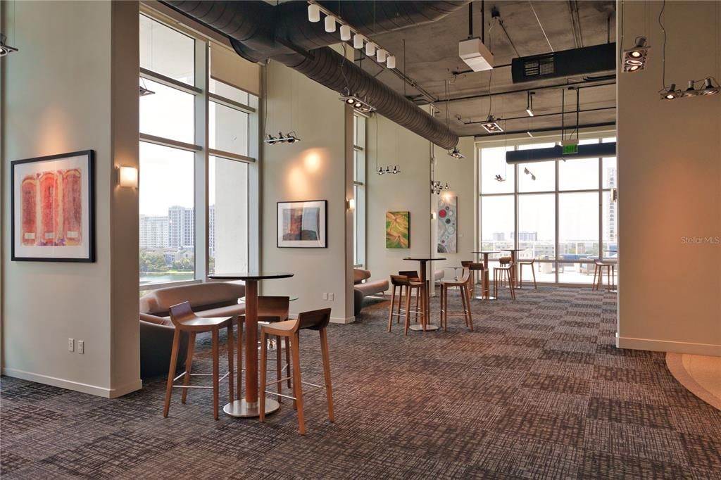 For Sale: $459,000 (2 beds, 2 baths, 1138 Square Feet)