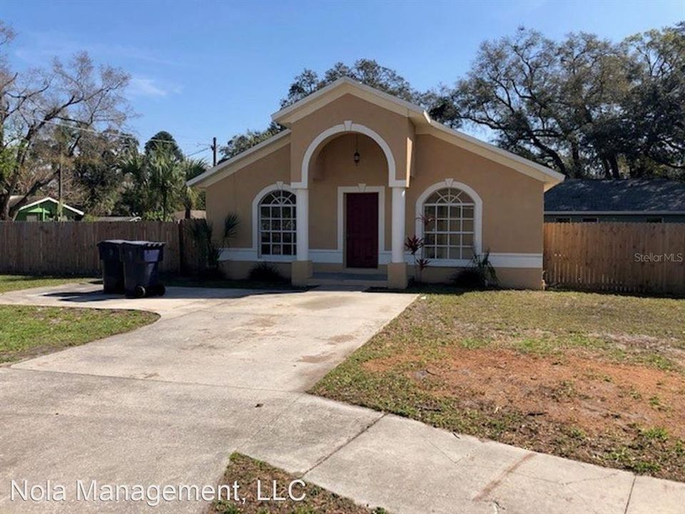 Недавно продано: $286,100 (3 спален, 2 ванн, 1350 Квадратных фут)