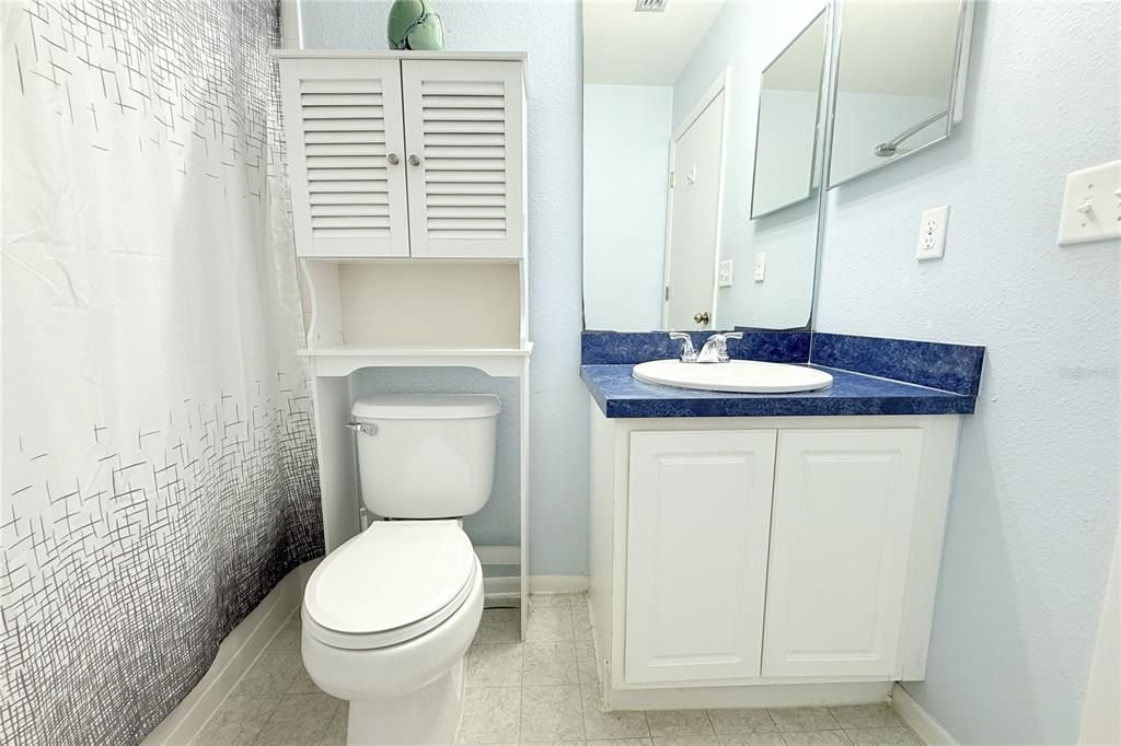 Activo con contrato: $214,900 (3 camas, 2 baños, 1364 Pies cuadrados)