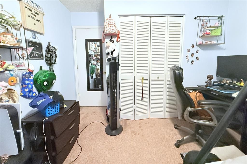 Activo con contrato: $214,900 (3 camas, 2 baños, 1364 Pies cuadrados)