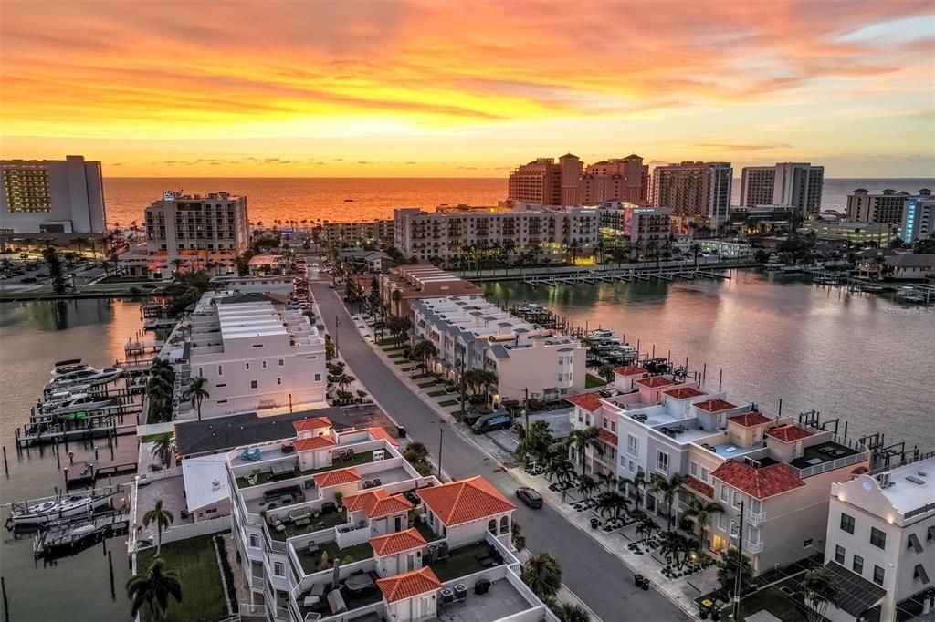 Activo con contrato: $1,325,000 (3 camas, 3 baños, 2275 Pies cuadrados)