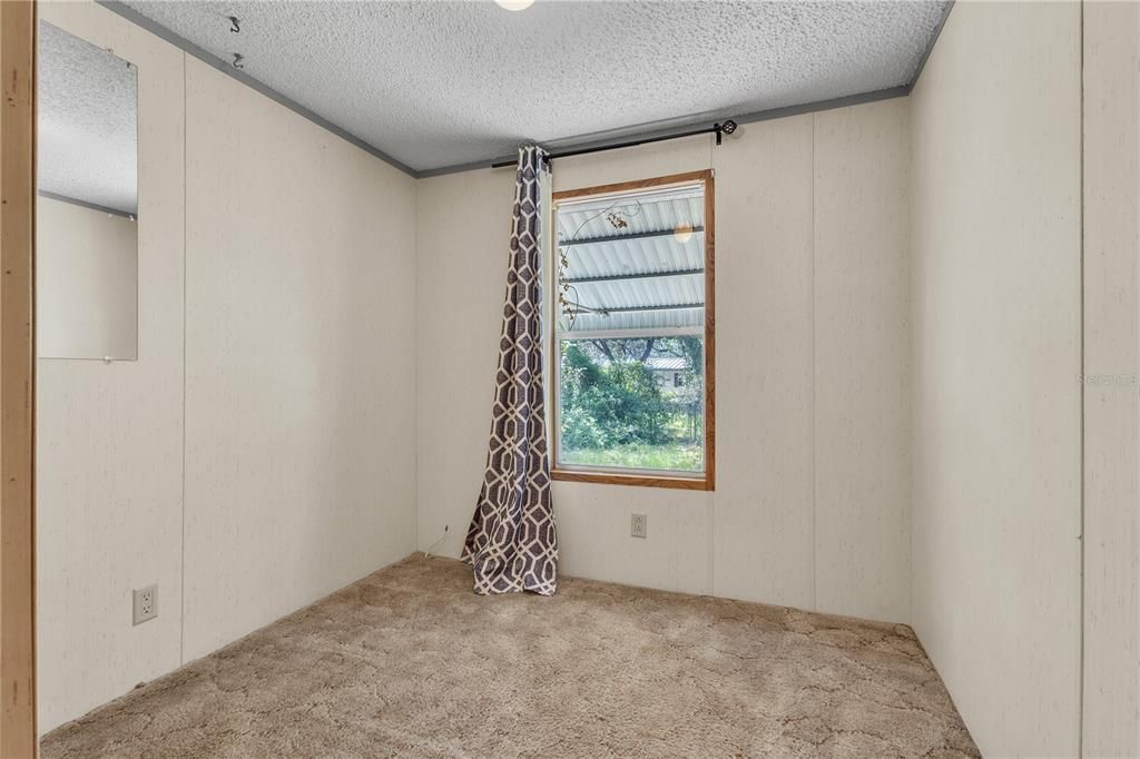 合同活跃: $280,000 (3 贝兹, 2 浴室, 1431 平方英尺)