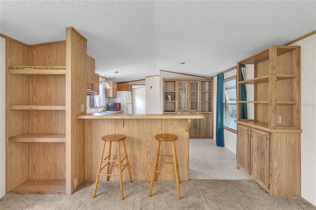 合同活跃: $280,000 (3 贝兹, 2 浴室, 1431 平方英尺)