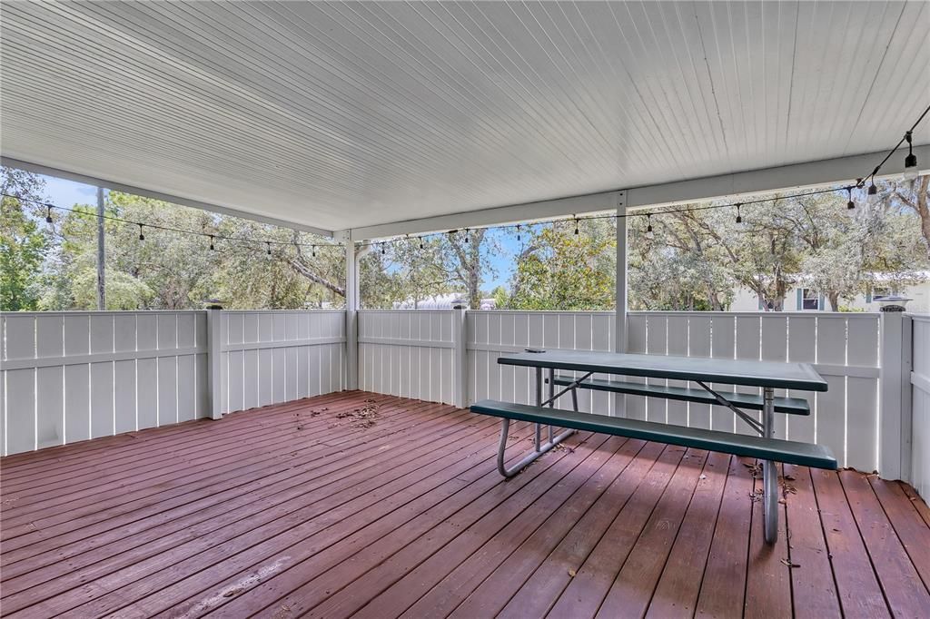 合同活跃: $280,000 (3 贝兹, 2 浴室, 1431 平方英尺)