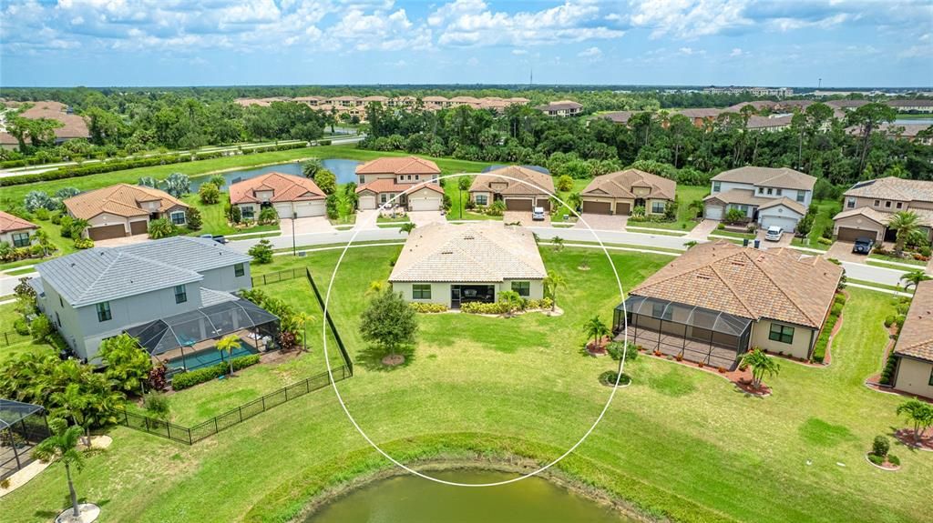 Activo con contrato: $619,000 (4 camas, 3 baños, 2440 Pies cuadrados)