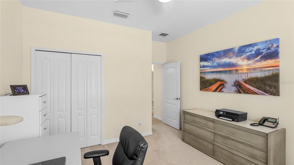 Activo con contrato: $619,000 (4 camas, 3 baños, 2440 Pies cuadrados)