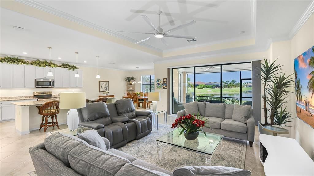 Activo con contrato: $619,000 (4 camas, 3 baños, 2440 Pies cuadrados)