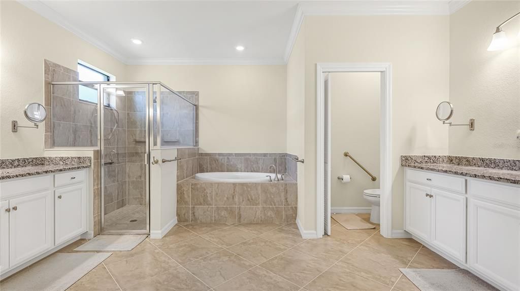 Activo con contrato: $619,000 (4 camas, 3 baños, 2440 Pies cuadrados)