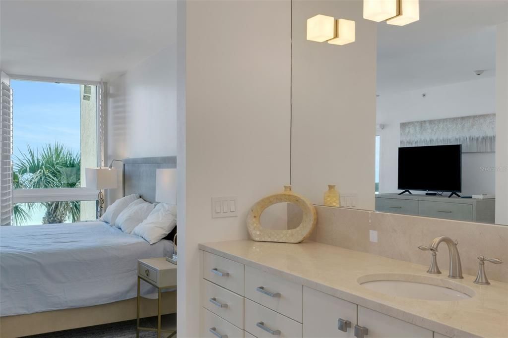 Под контрактом: $1,449,000 (2 спален, 2 ванн, 1503 Квадратных фут)